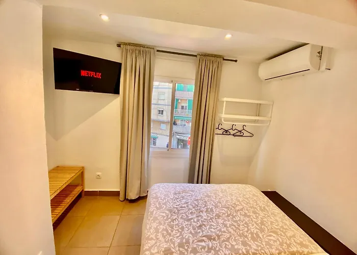 Suites Nuevas Con Bano Privado Frente Al Metro St Mwc Barcelona-Fira