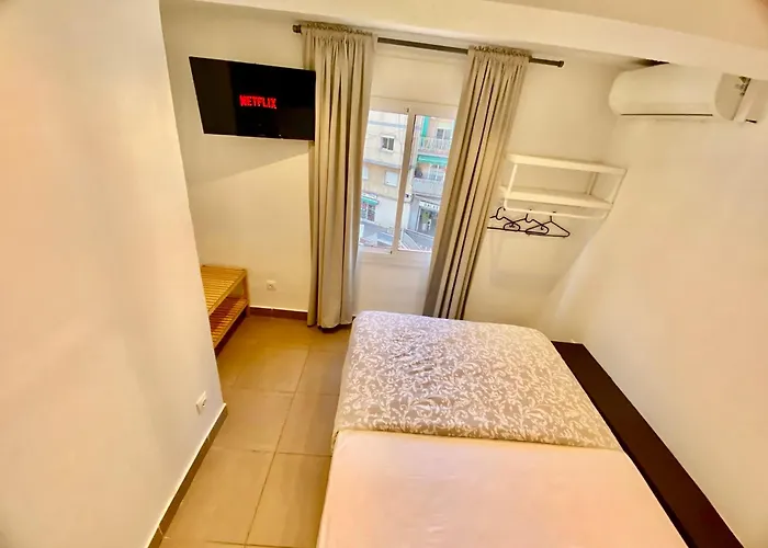 Suites Nuevas Con Bano Privado Frente Al Metro St Mwc Barcelona-Fira