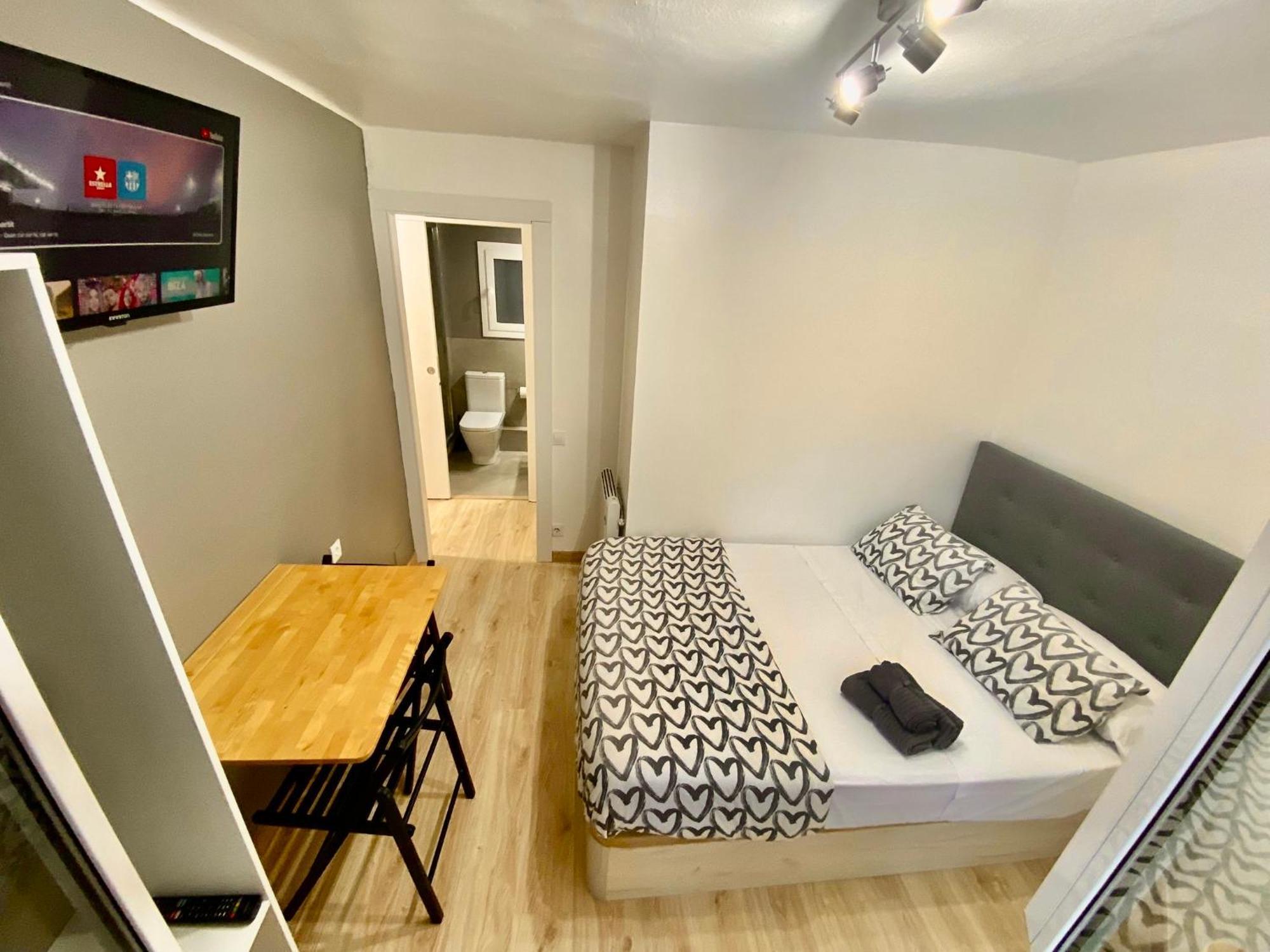 Nuevas Con Bano Privado Frente Al Metro St Mwc Barcelona-fira