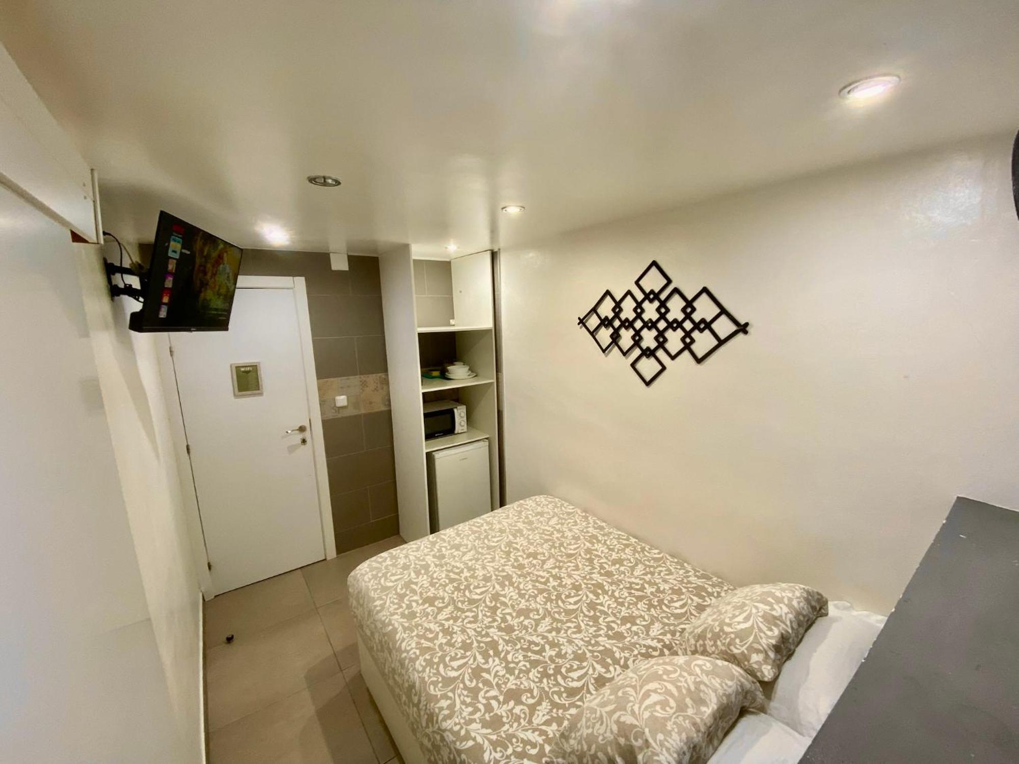Nuevas Con Bano Privado Frente Al Metro St Mwc Barcelona-fira L'Hospitalet de Llobregat