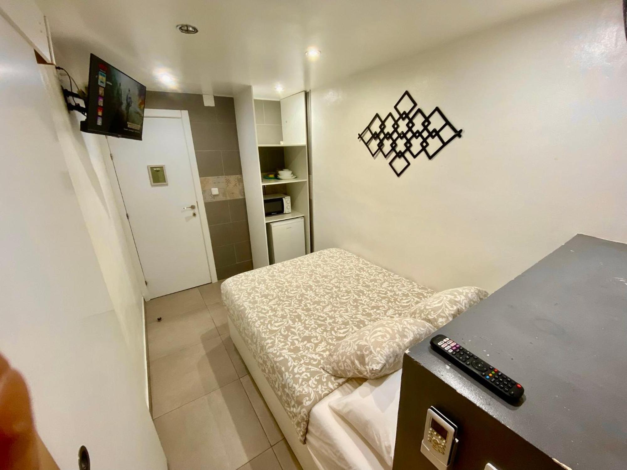Apartment Nuevas Con Bano Privado Frente Al Metro St Mwc Barcelona-fira L'Hospitalet de Llobregat